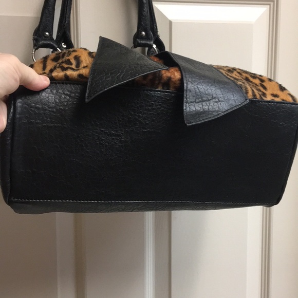 Faux Fur Animal Print Satchel/Hobo Purse - Picture 5 of 13